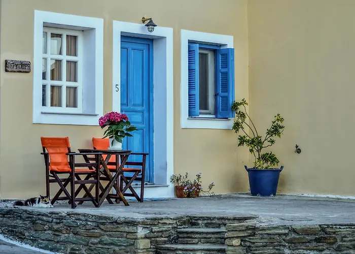 Mainades Maisonettes & Studios