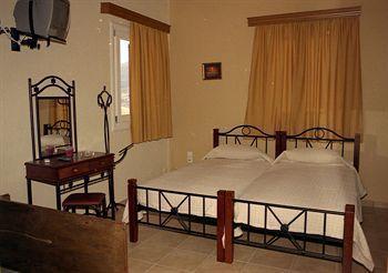 Apartment Mainades Maisonettes & Studios