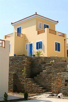 Mainades Maisonettes & Studios Menites