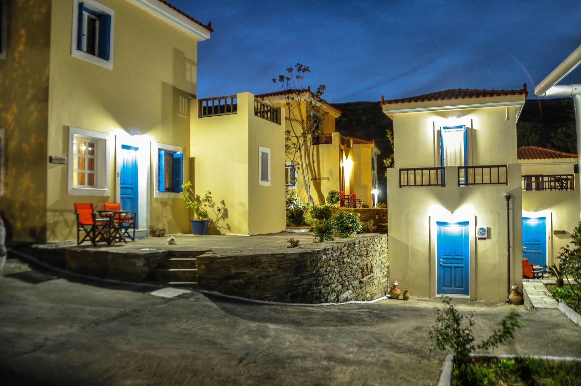 Mainades Maisonettes & Studios * Menites